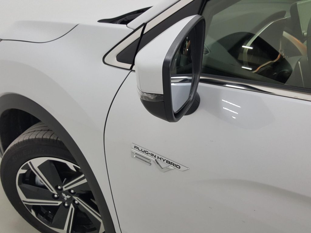MITSUBISHI ECLIPSE CROSS PHEV Hibrido enchufable 2024 km 0 Jaén