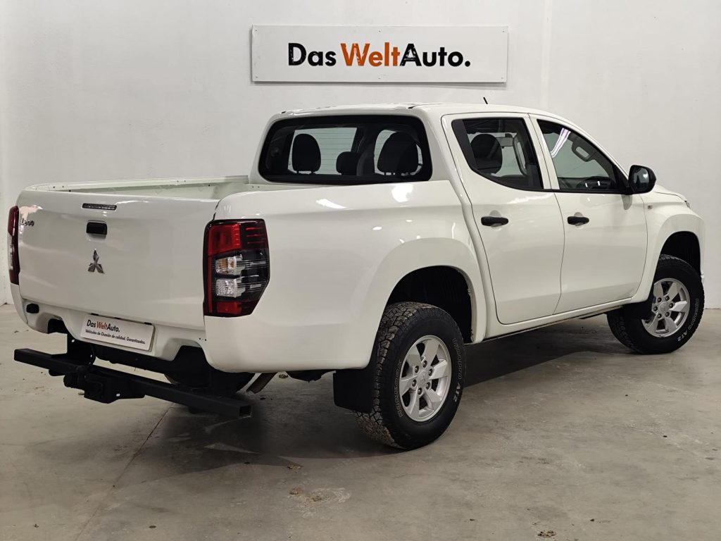 MITSUBISHI L200 DOUBLE CABINA Diesel 2022 segunda-mano Jaén
