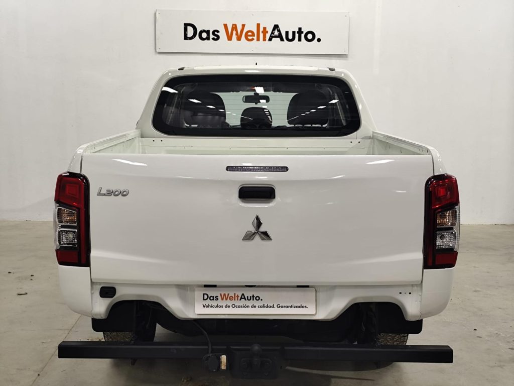 MITSUBISHI L200 DOUBLE CABINA Diesel 2022 segunda-mano Jaén
