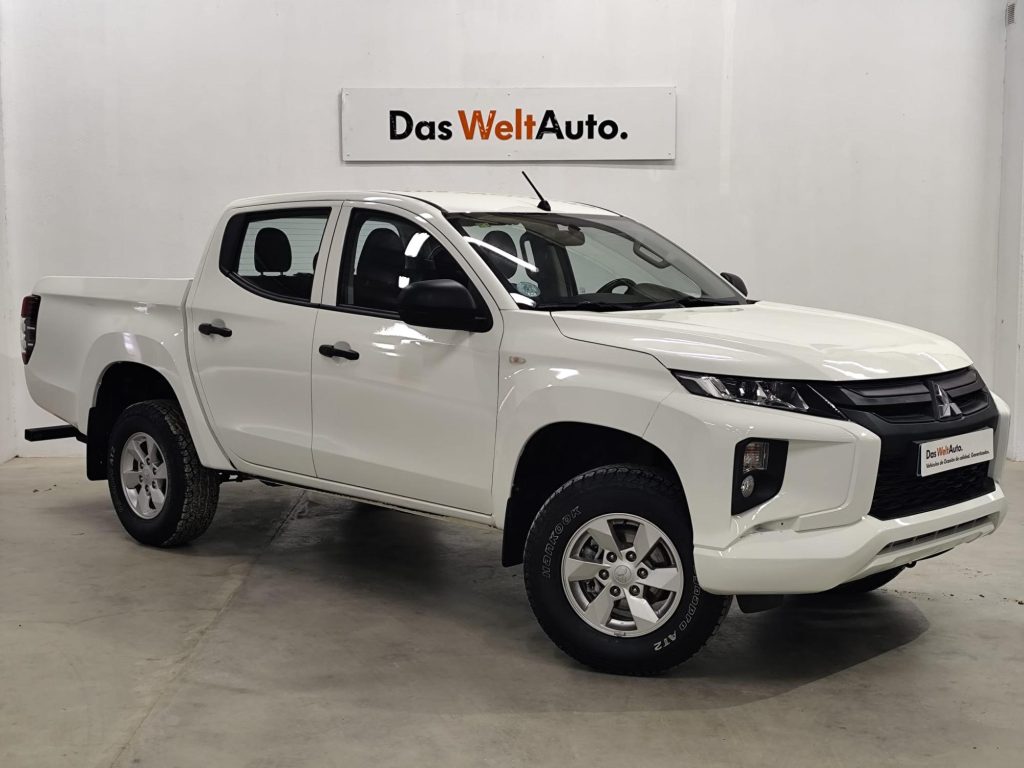 MITSUBISHI L200 DOUBLE CABINA Diesel 2022 segunda-mano Jaén