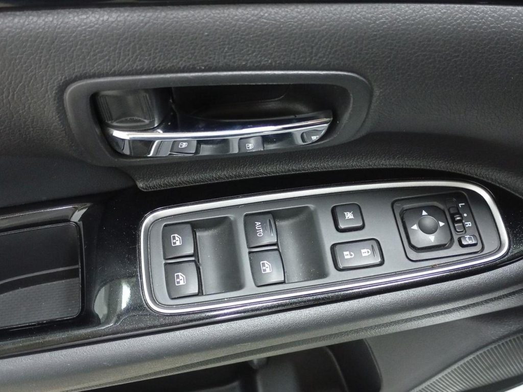 MITSUBISHI OUTLANDER Hibrido enchufable 2018 segunda-mano Jaén