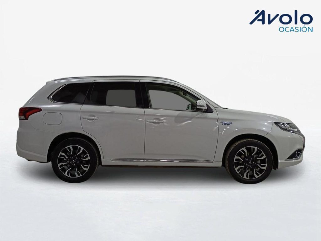 MITSUBISHI OUTLANDER Hibrido enchufable 2018 segunda-mano Jaén