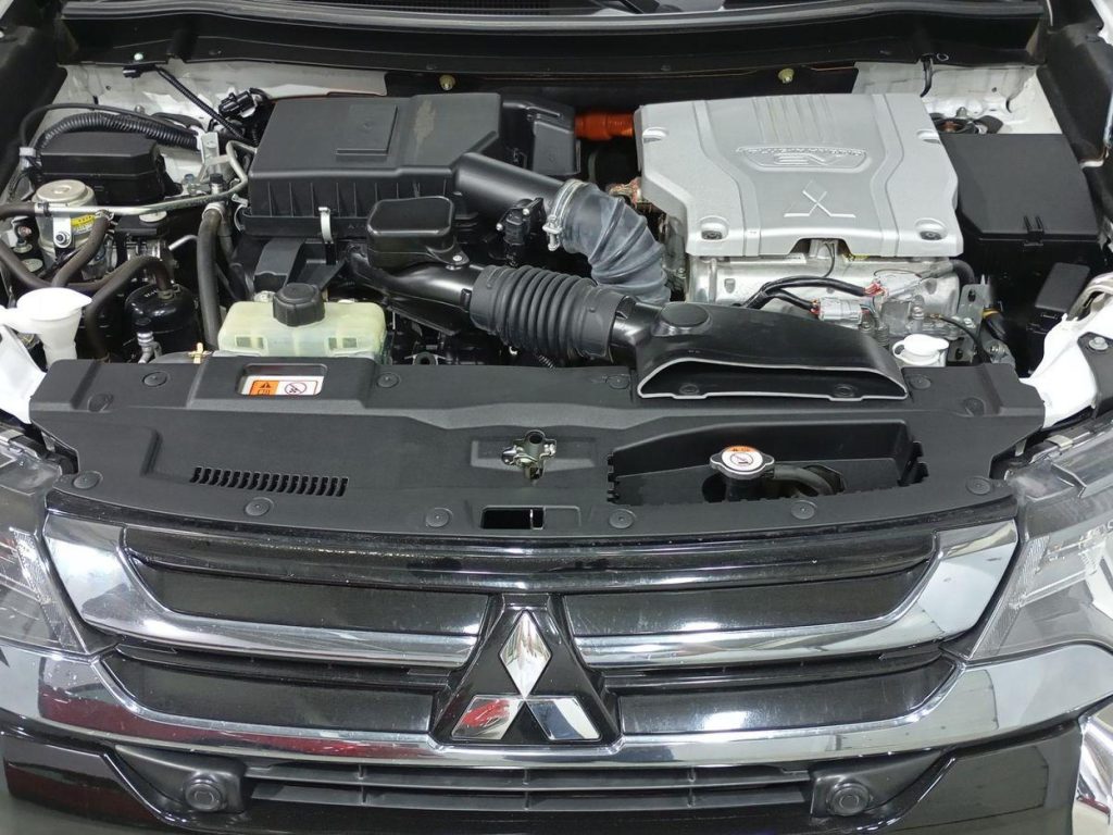 MITSUBISHI OUTLANDER Hibrido enchufable 2018 segunda-mano Jaén