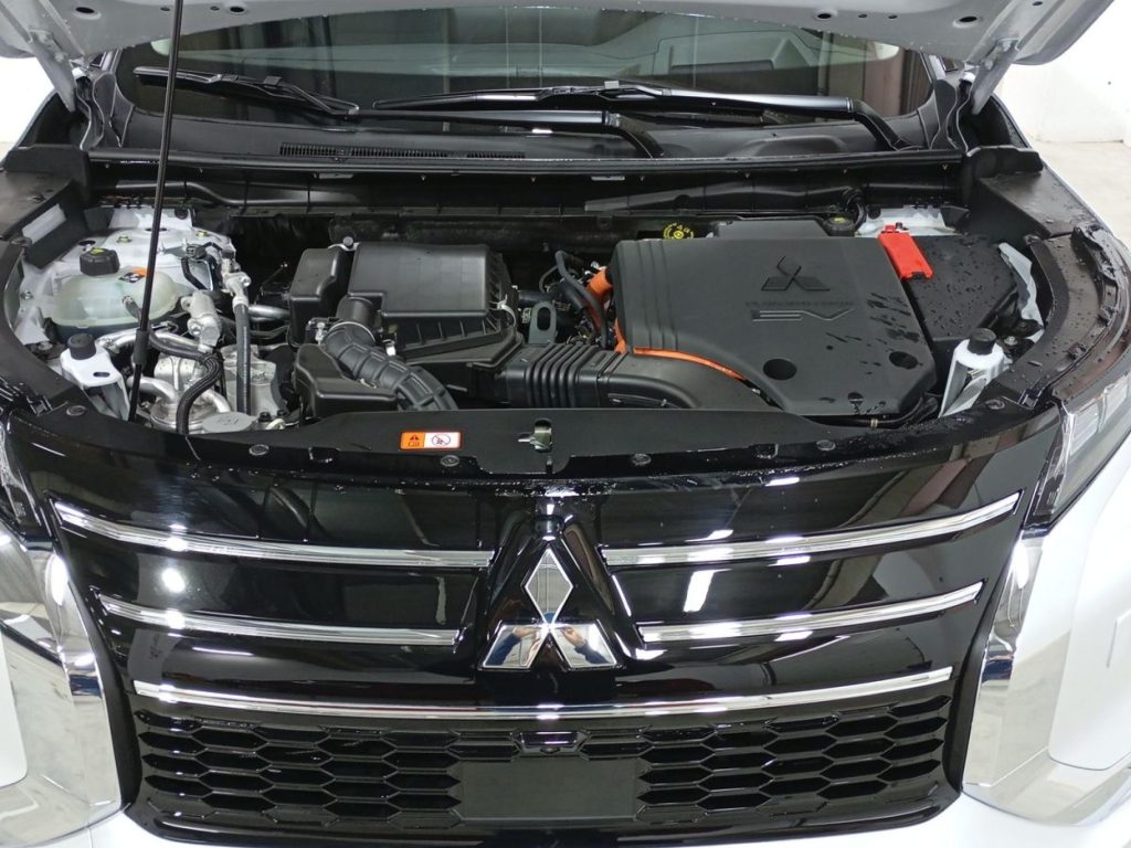 MITSUBISHI OUTLANDER Hibrido enchufable 2025 km 0 Jaén