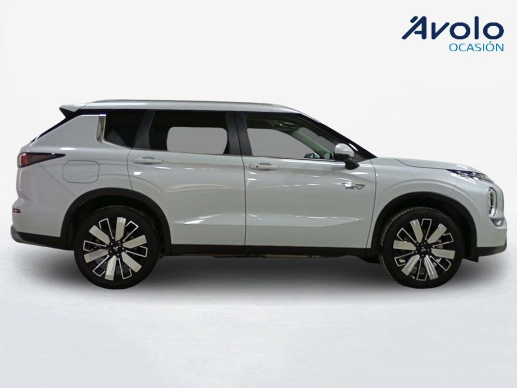MITSUBISHI OUTLANDER Hibrido enchufable 2025 km 0 Jaén