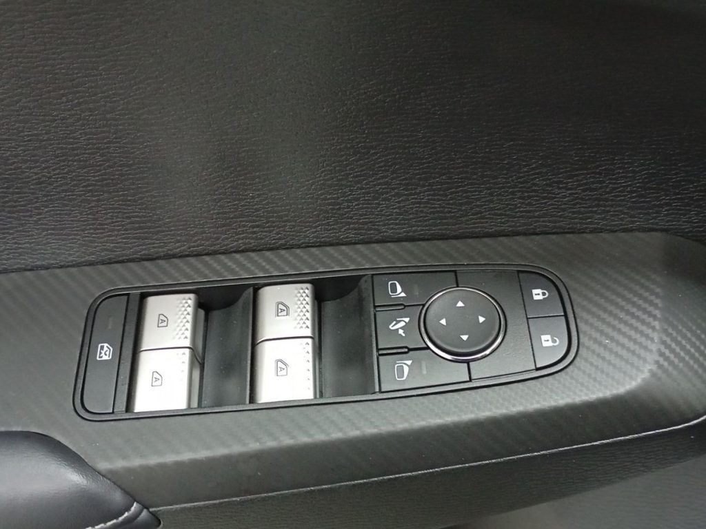 MITSUBISHI OUTLANDER Hibrido enchufable 2025 km 0 Jaén