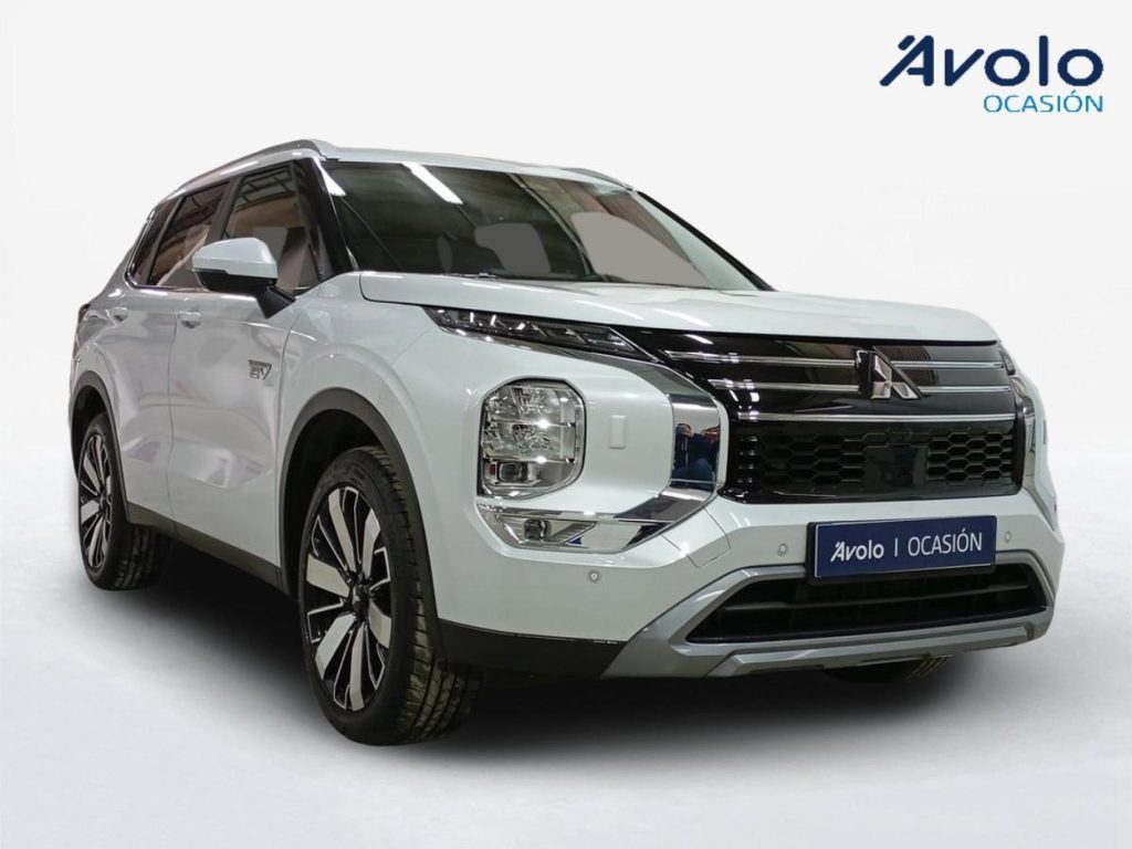 MITSUBISHI OUTLANDER Hibrido enchufable 2025 km 0 Jaén