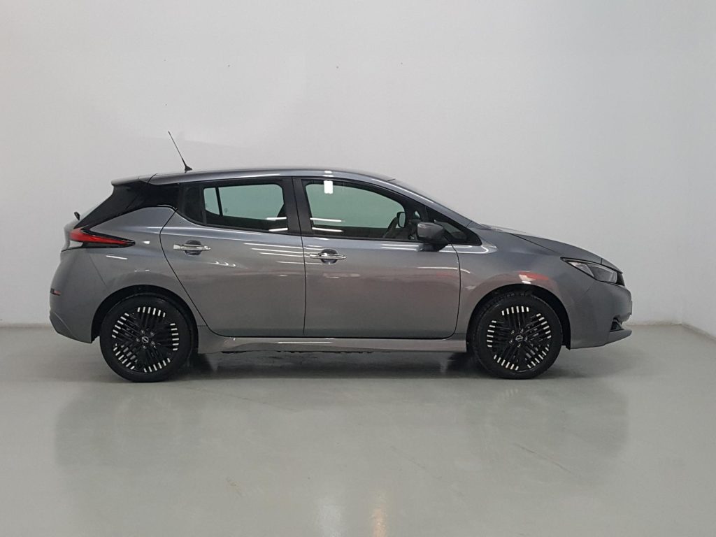 NISSAN LEAF Electrico 2023 segunda-mano Jaén
