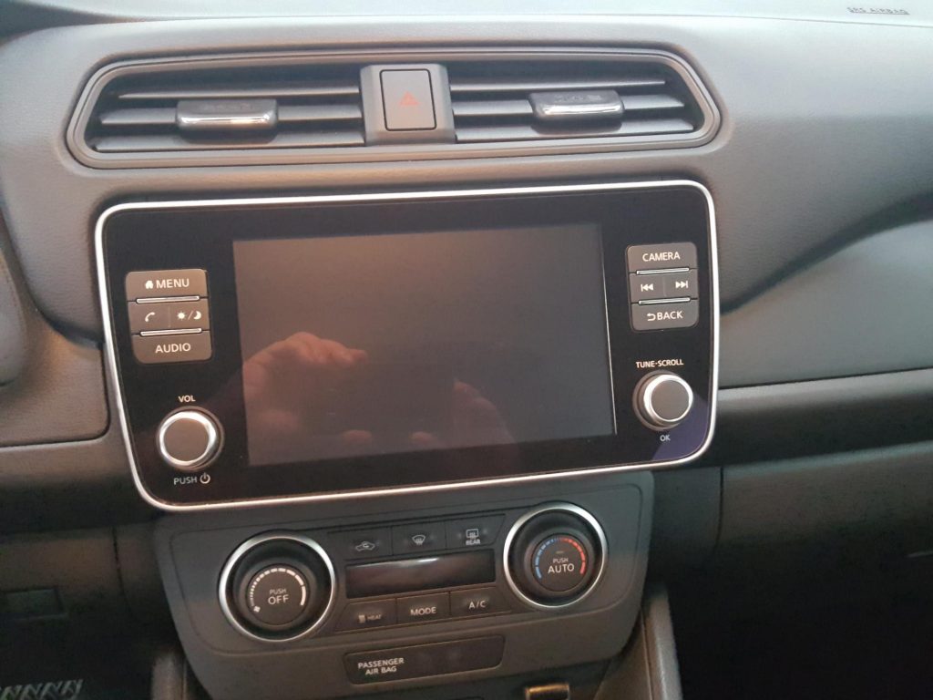 NISSAN LEAF Electrico 2023 segunda-mano Jaén