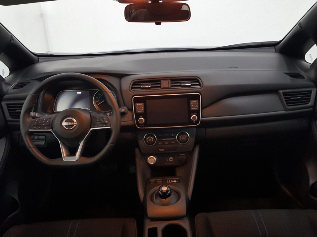 NISSAN LEAF Electrico 2023 segunda-mano Jaén