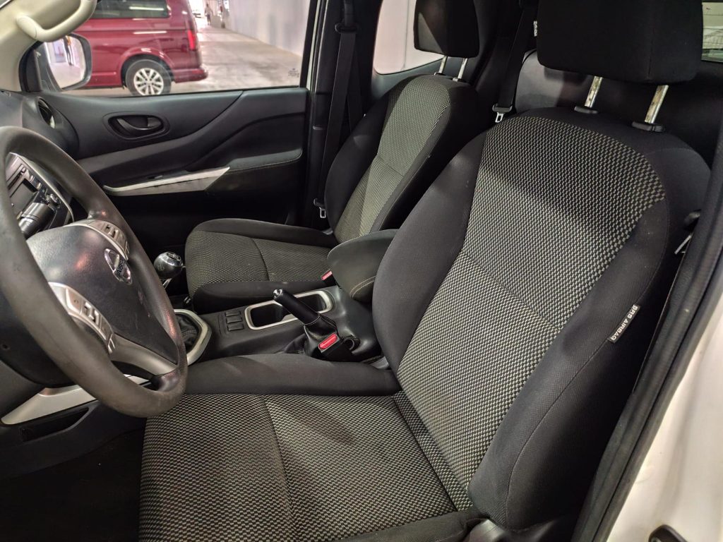 NISSAN NAVARA Diesel 2017 segunda-mano Jaén