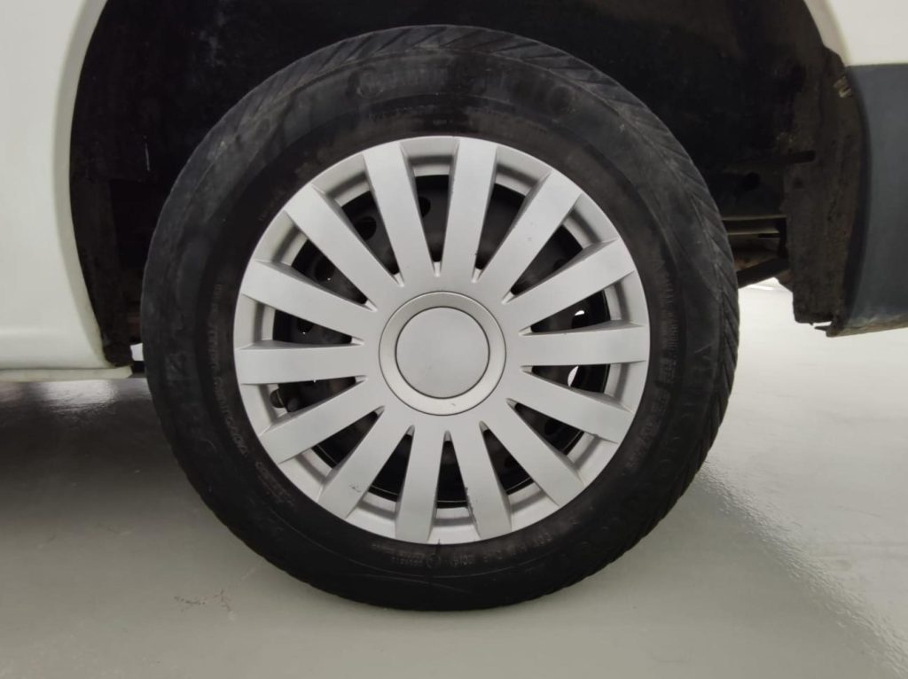 NISSAN NV 200 Diesel 2017 segunda-mano Jaén