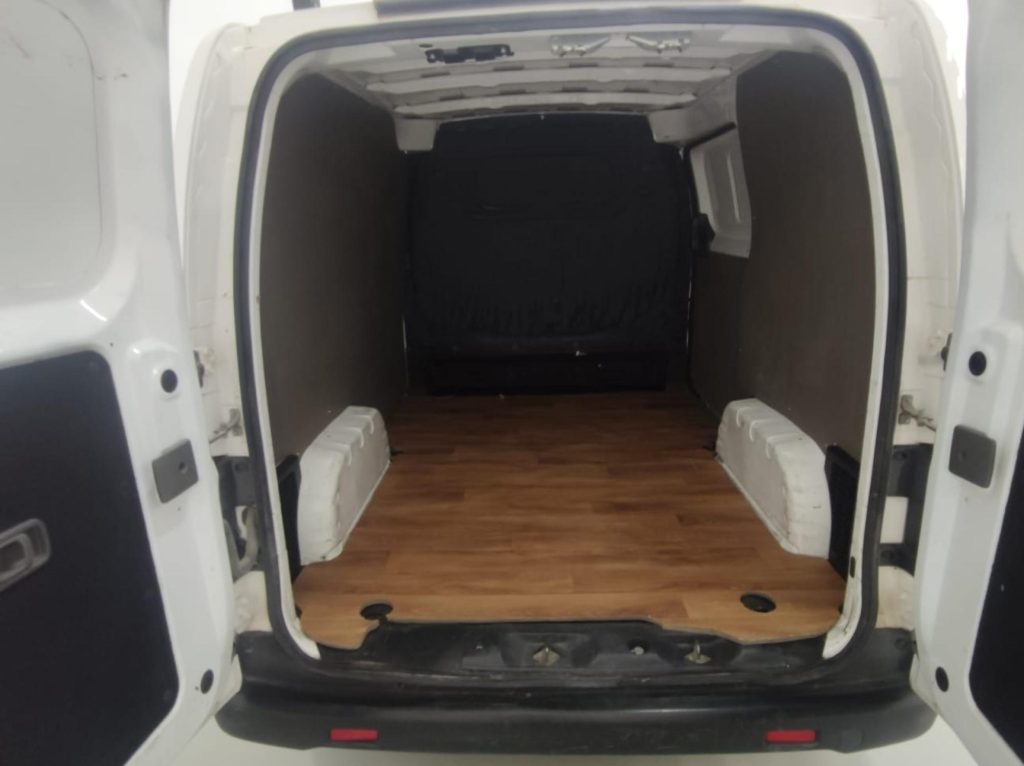 NISSAN NV 200 Diesel 2017 segunda-mano Jaén