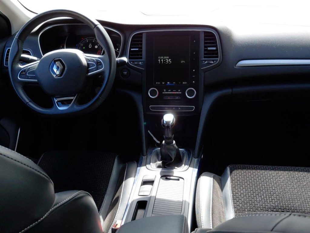 RENAULT MEGANE Gasolina 2016 segunda-mano Jaén