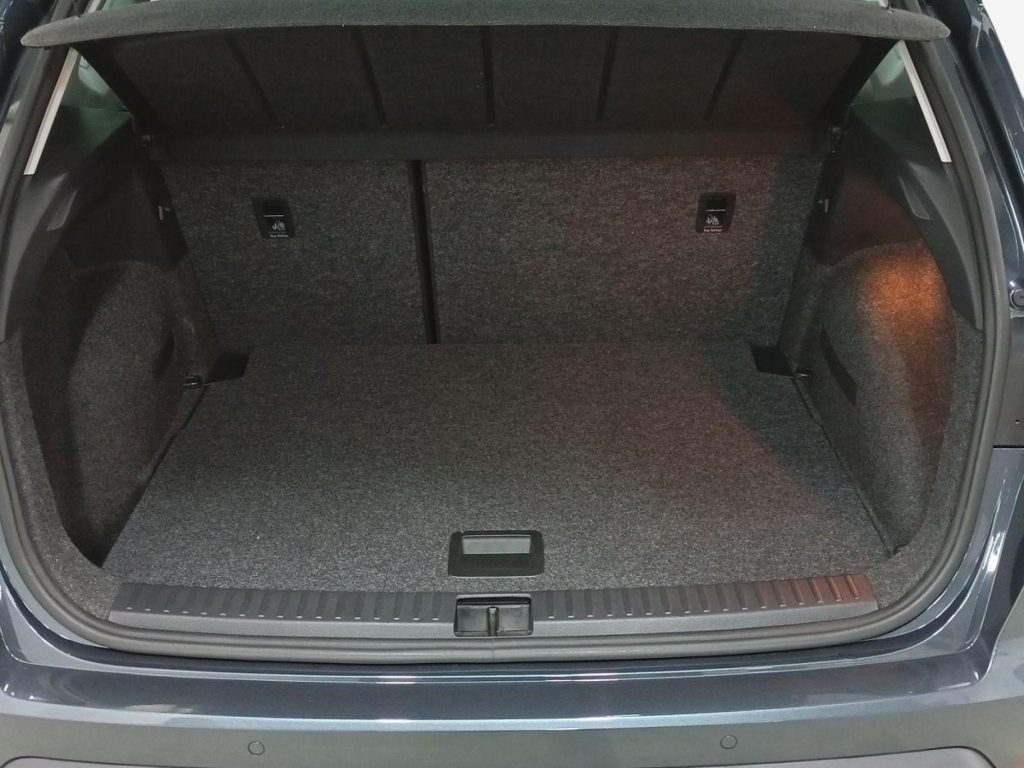 SEAT ARONA Gasolina 2023 segunda-mano Jaén