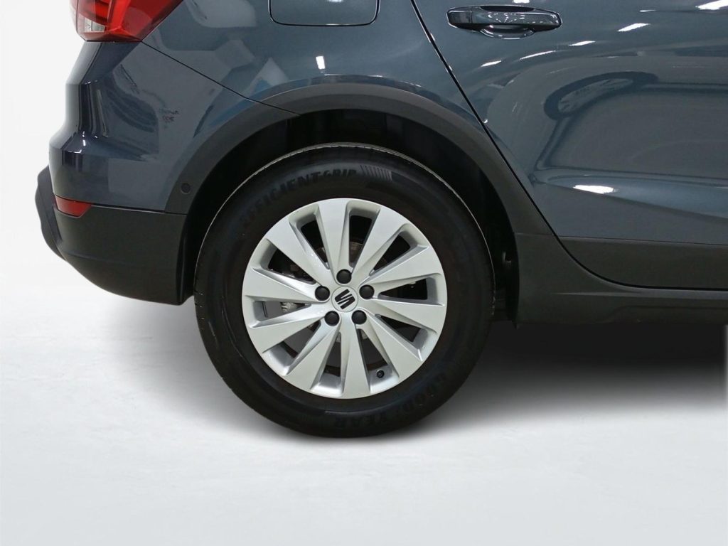 SEAT ARONA Gasolina 2023 segunda-mano Jaén