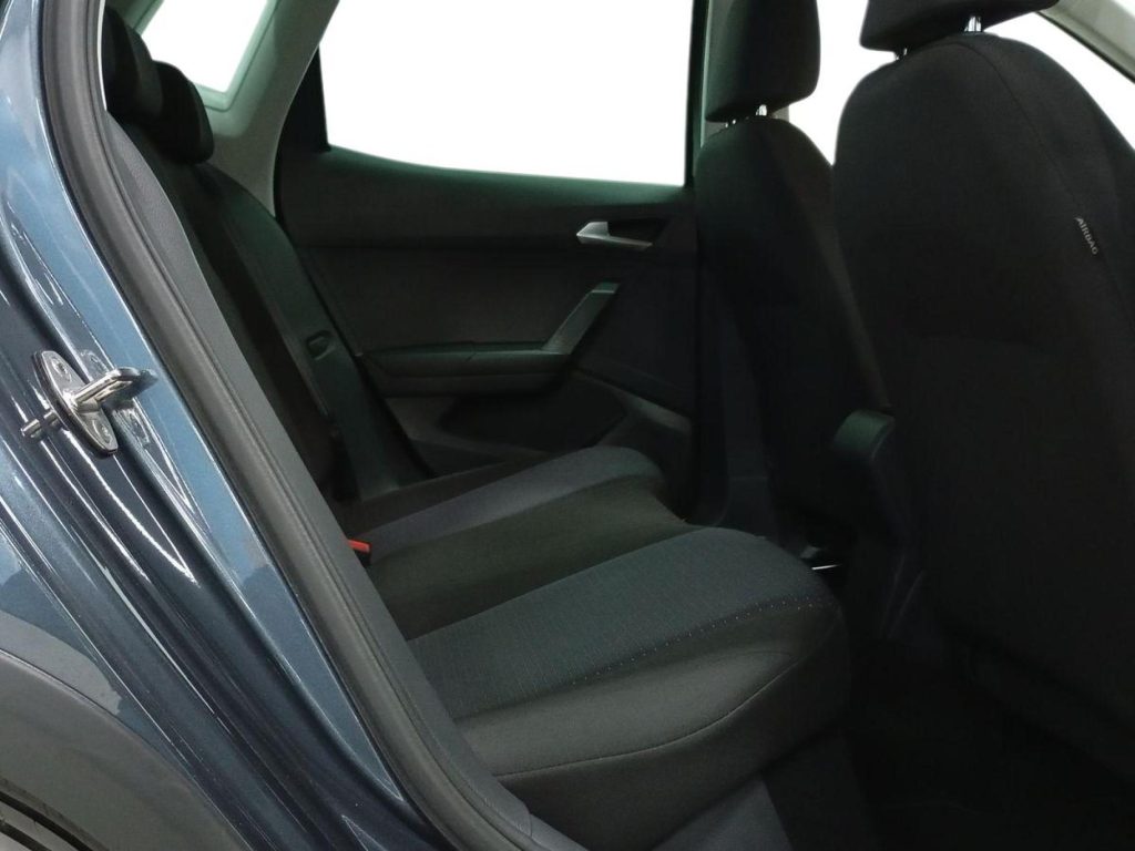 SEAT ARONA Gasolina 2023 segunda-mano Jaén