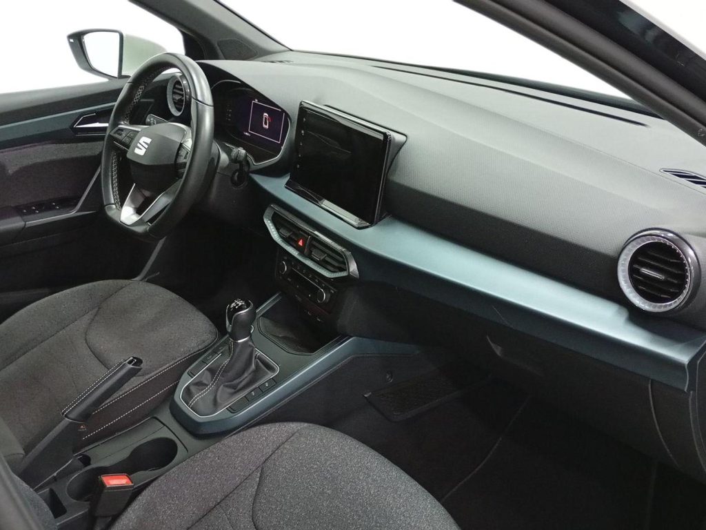 SEAT ARONA Gasolina 2023 segunda-mano Jaén