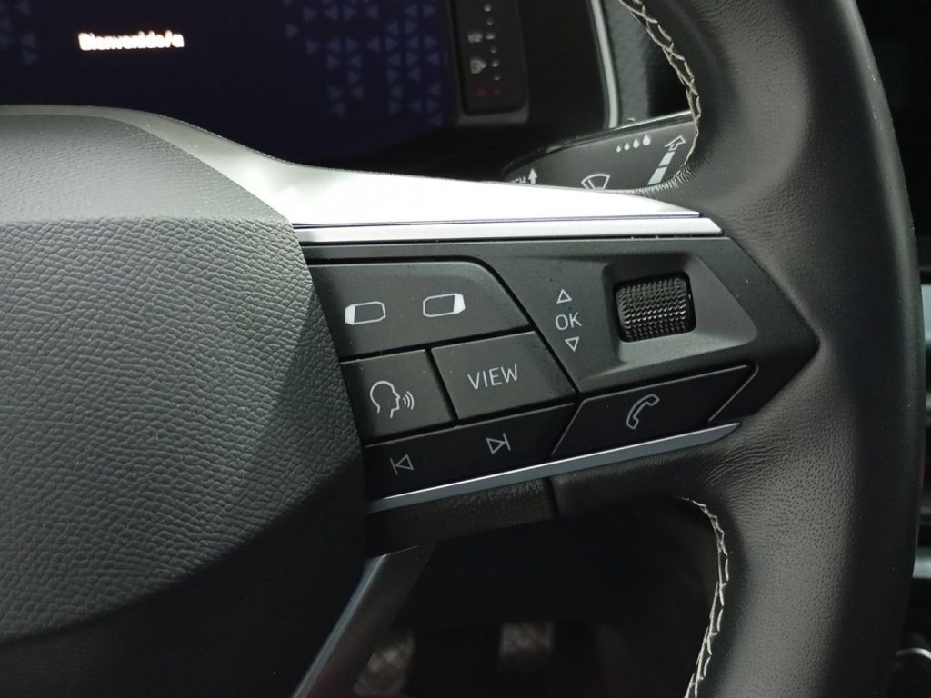 SEAT ARONA Gasolina 2023 segunda-mano Jaén