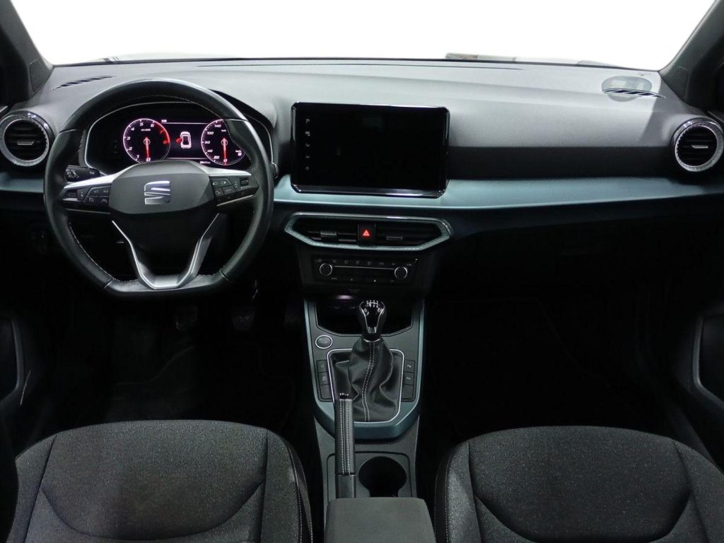 SEAT ARONA Gasolina 2023 segunda-mano Jaén