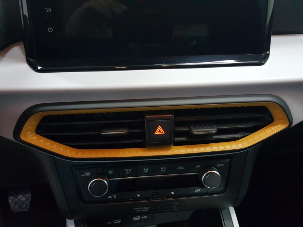 SEAT ARONA Gasolina 2024 segunda-mano Jaén