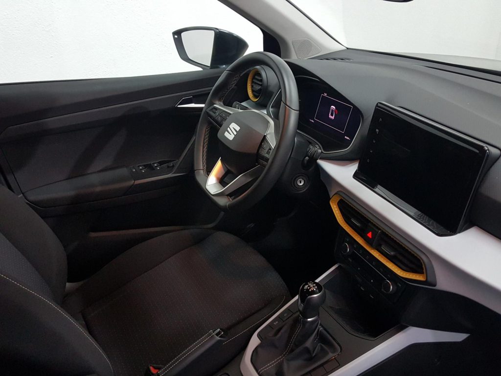 SEAT ARONA Gasolina 2024 segunda-mano Jaén
