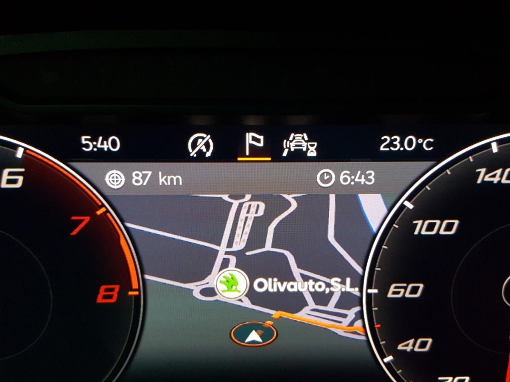 SEAT ARONA Gasolina 2024 segunda-mano Jaén