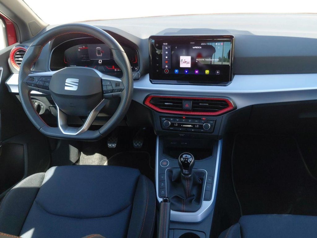 SEAT ARONA Gasolina 2025 segunda-mano Jaén