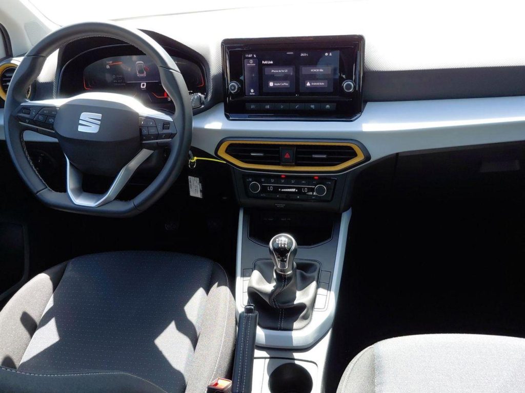 SEAT ARONA Gasolina 2025 segunda-mano Jaén