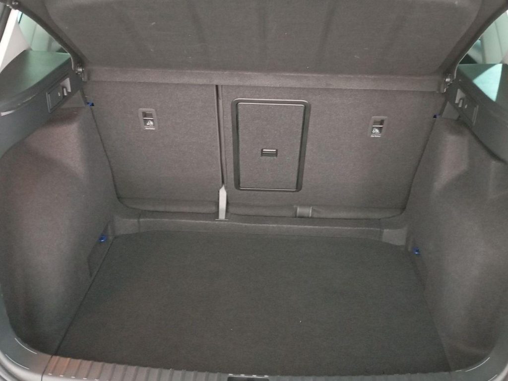 SEAT ATECA Gasolina 2025 segunda-mano Jaén