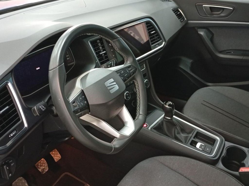 SEAT ATECA Gasolina 2025 segunda-mano Jaén