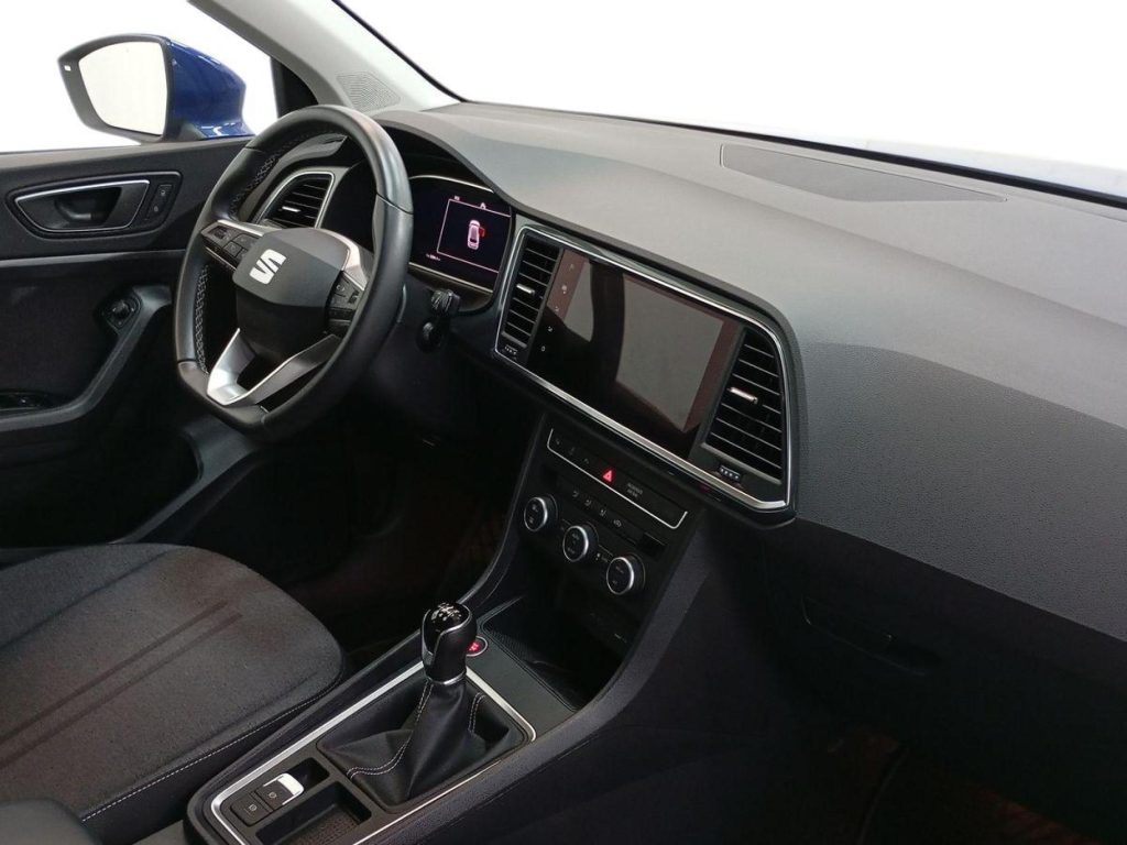 SEAT ATECA Gasolina 2025 segunda-mano Jaén