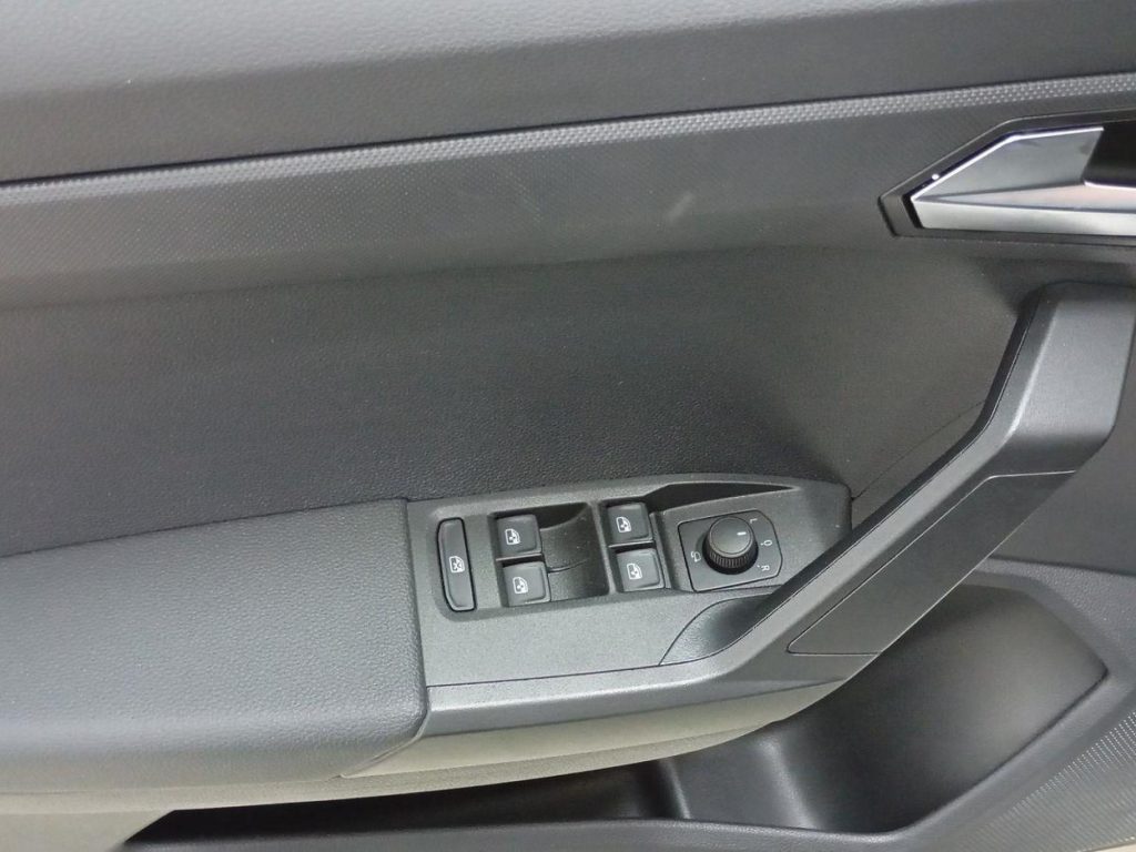 SEAT IBIZA Gasolina 2022 segunda-mano Granada