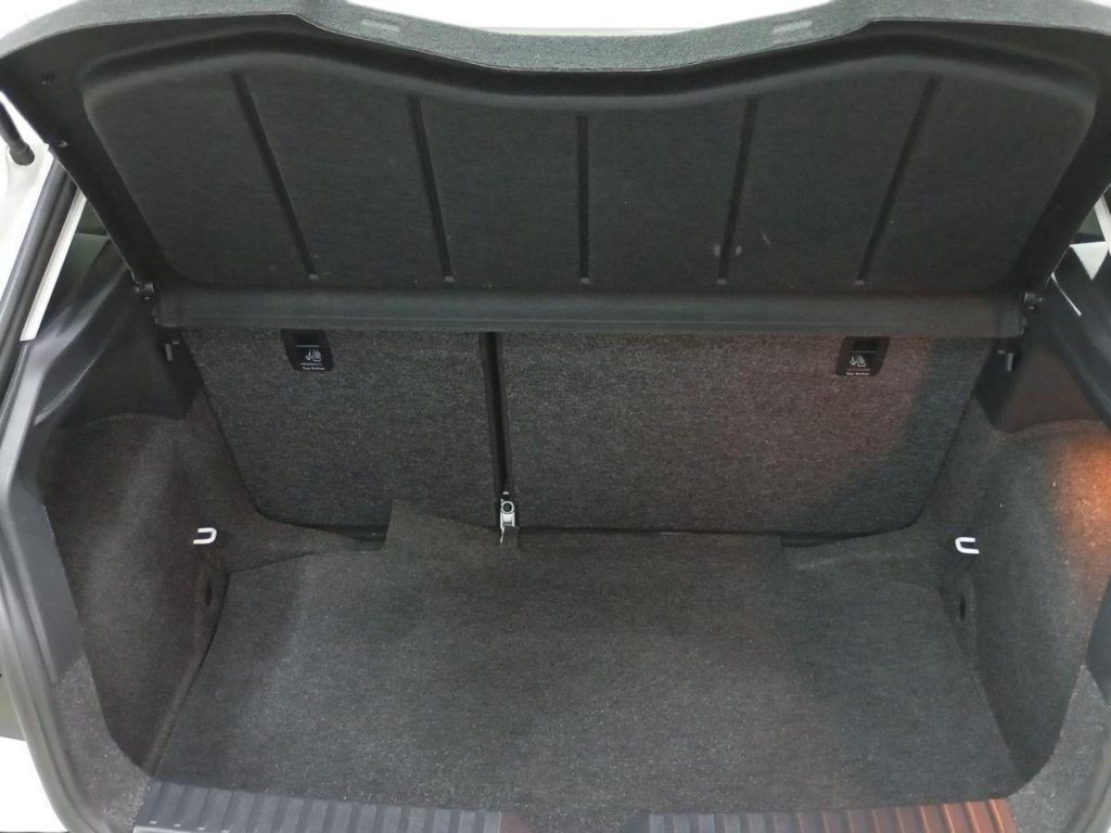 SEAT IBIZA Gasolina 2022 segunda-mano Granada