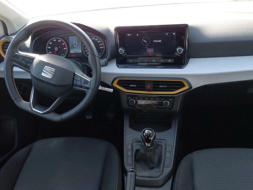 SEAT IBIZA Gasolina 2022 segunda-mano Jaén