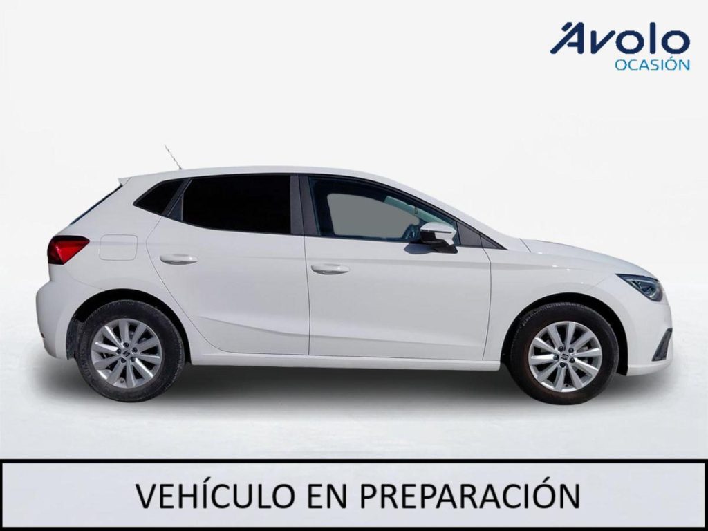 SEAT IBIZA Gasolina 2022 segunda-mano Jaén
