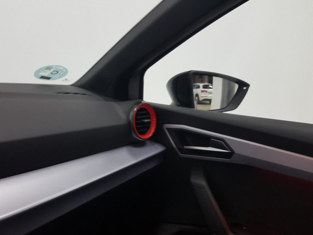 SEAT IBIZA Gasolina 2023 segunda-mano Jaén