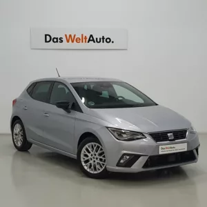 SEAT IBIZA Gasolina 2023 segunda-mano Jaén