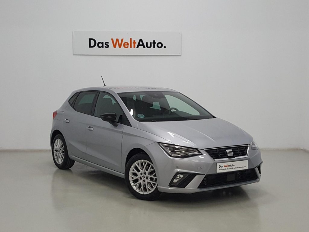 SEAT IBIZA Gasolina 2023 segunda-mano Jaén