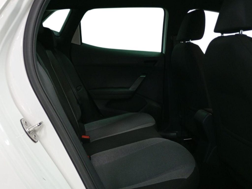 SEAT IBIZA Gasolina 2025 segunda-mano Jaén
