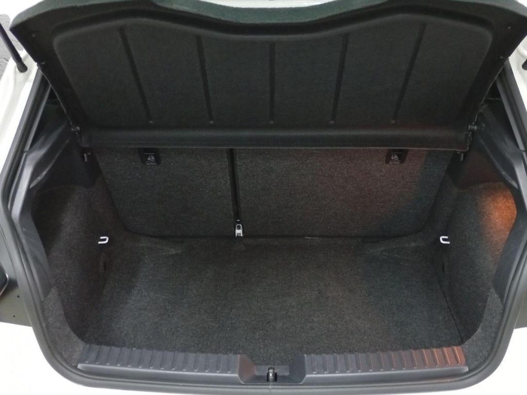 SEAT IBIZA Gasolina 2025 segunda-mano Jaén