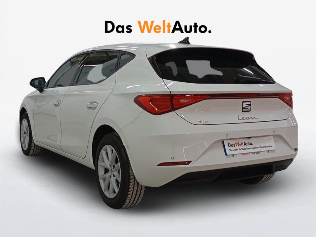 SEAT LEON Diesel 2024 segunda-mano Jaén