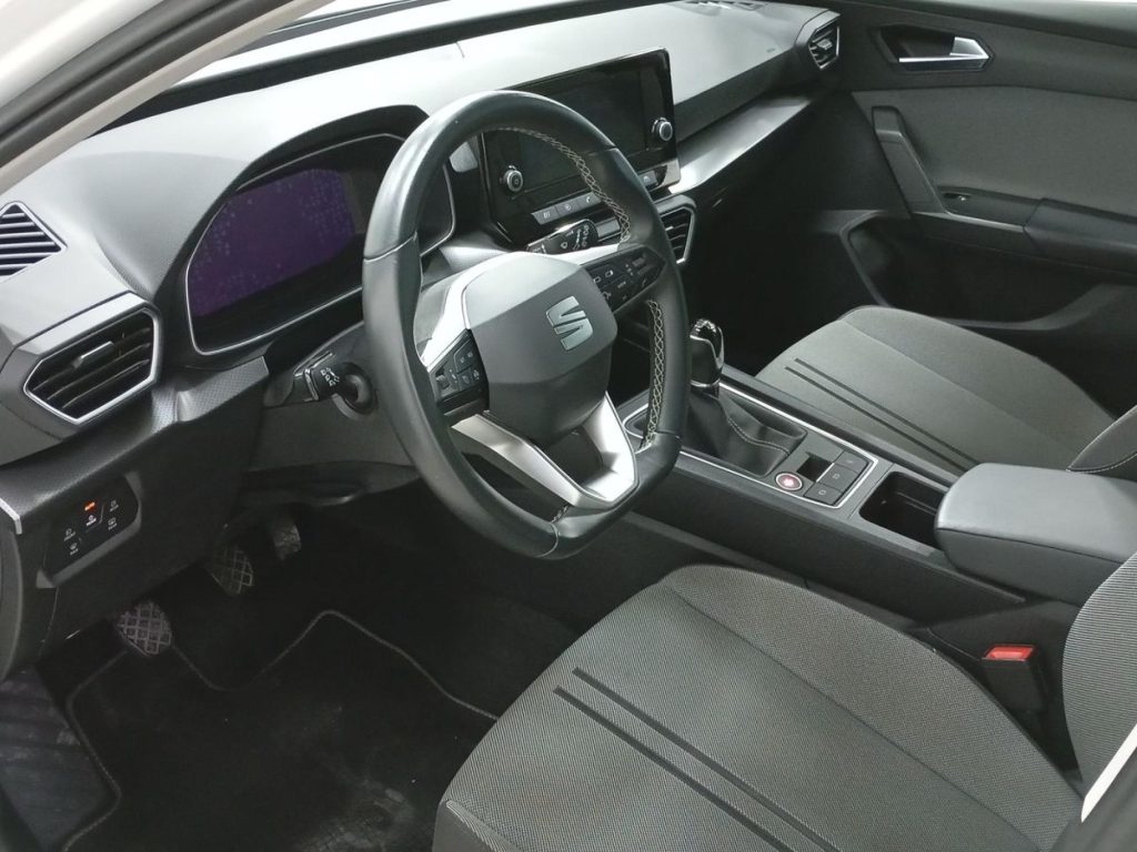 SEAT LEON ST Diesel 2022 segunda-mano Jaén