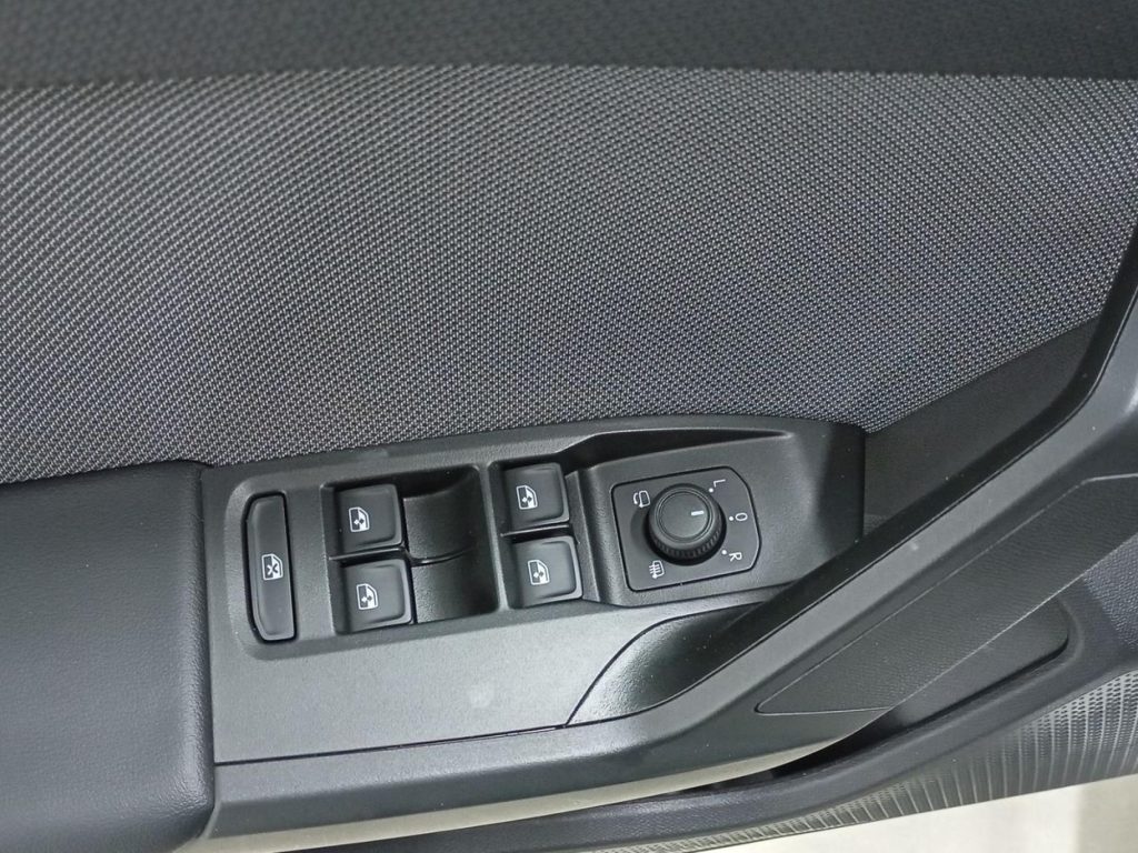 SEAT LEON ST Diesel 2025 segunda-mano Jaén