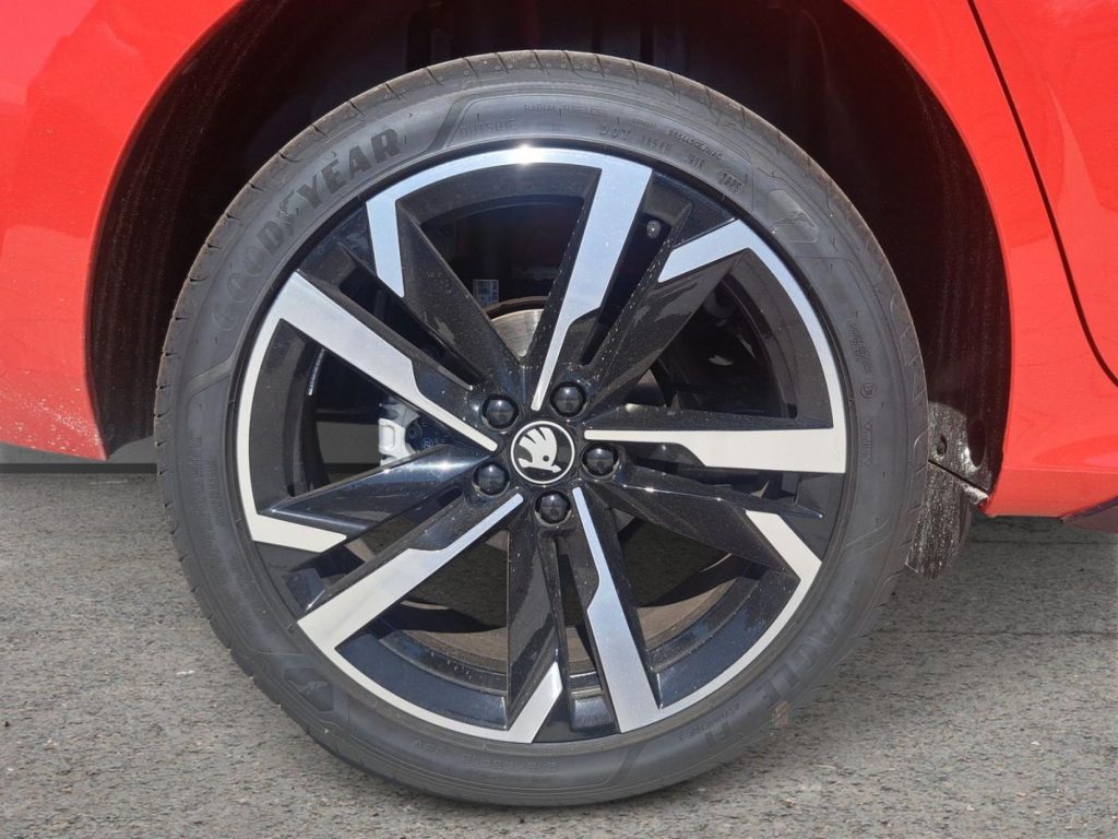 SKODA KAMIQ Gasolina 2025 km 0 Jaén