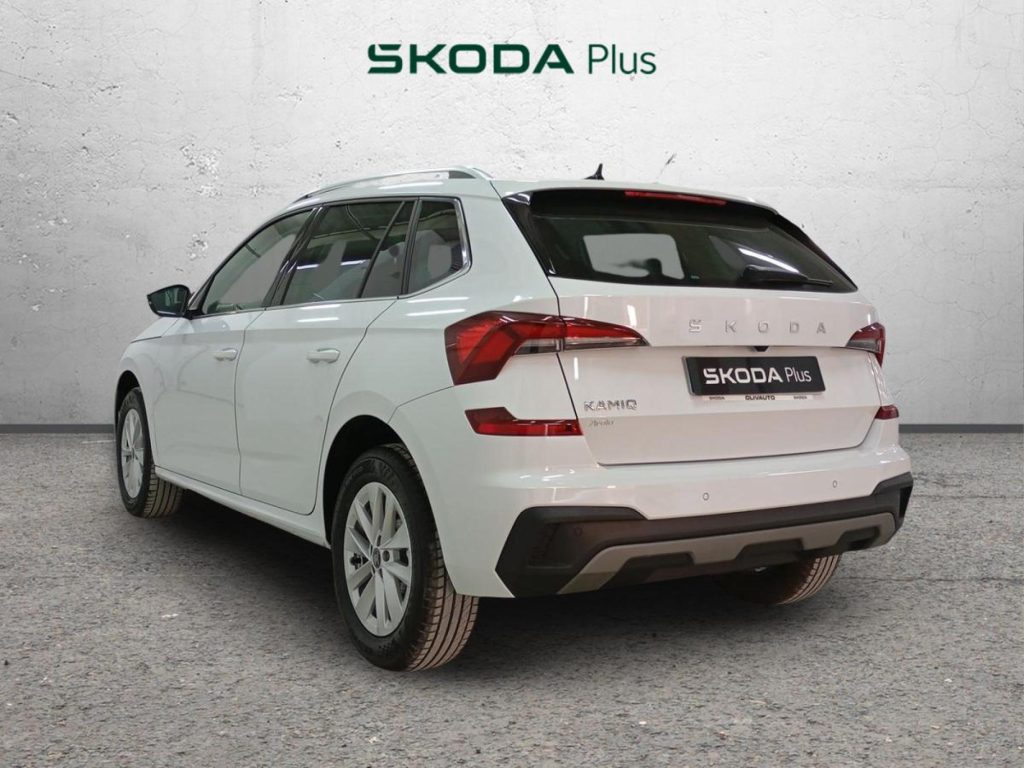 SKODA KAMIQ Gasolina 2025 segunda-mano Jaén