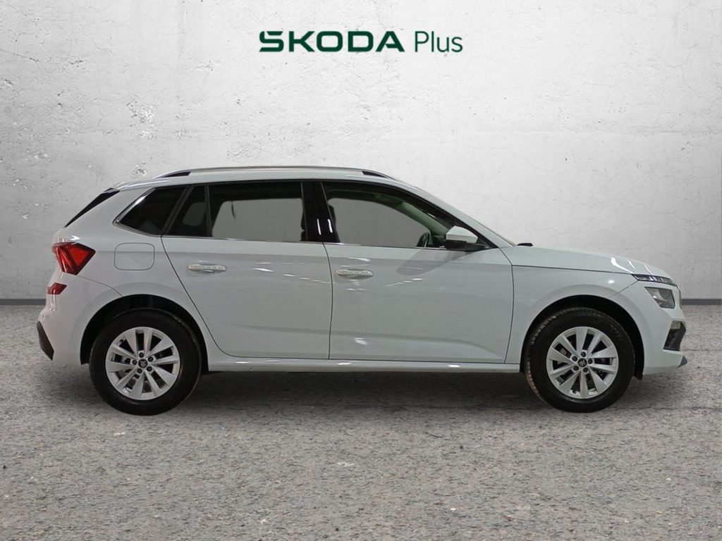 SKODA KAMIQ Gasolina 2025 segunda-mano Jaén