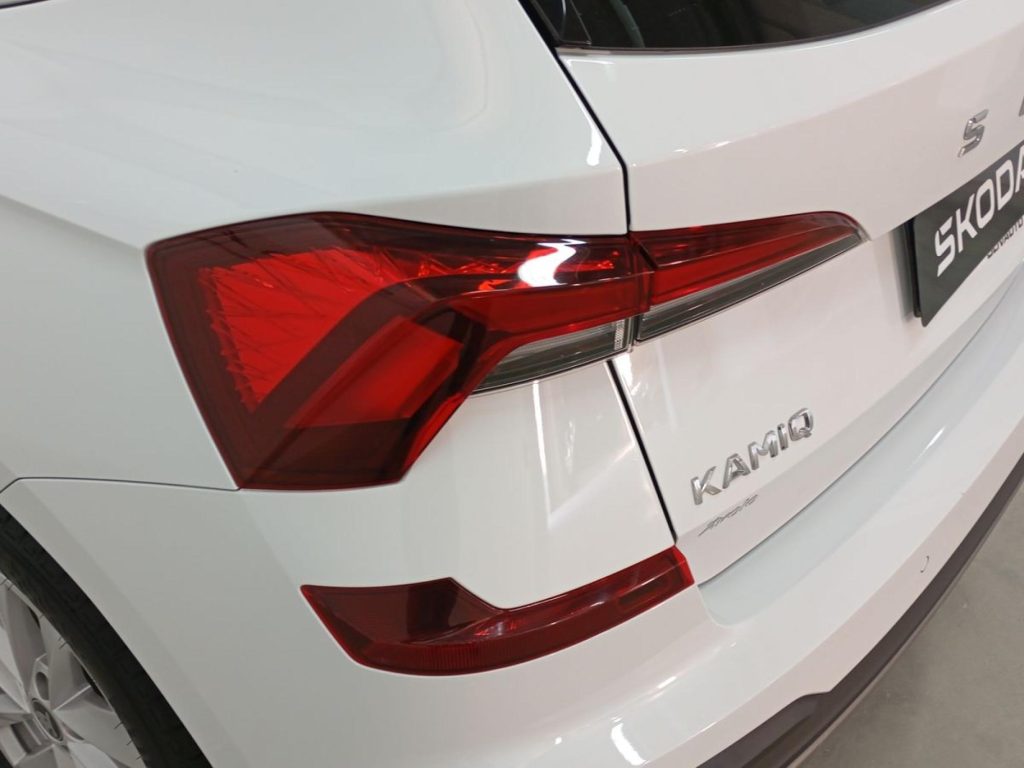 SKODA KAMIQ Gasolina 2025 segunda-mano Jaén