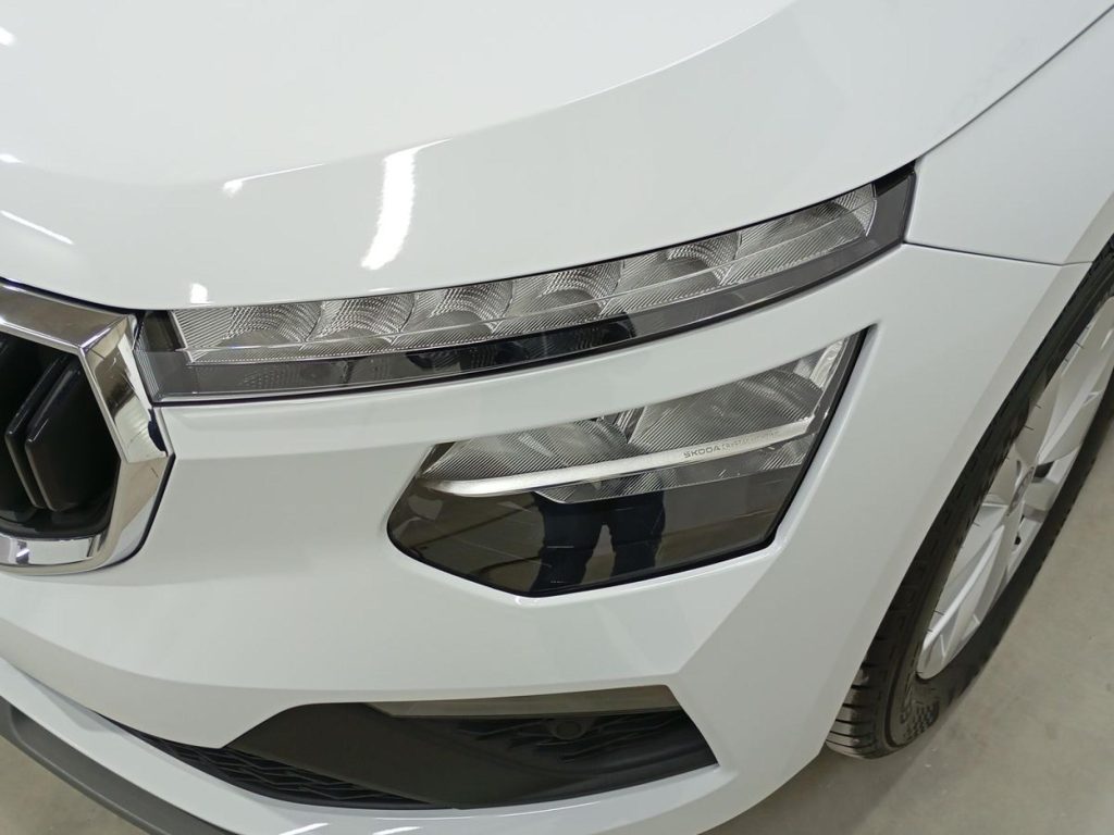 SKODA KAMIQ Gasolina 2025 segunda-mano Jaén