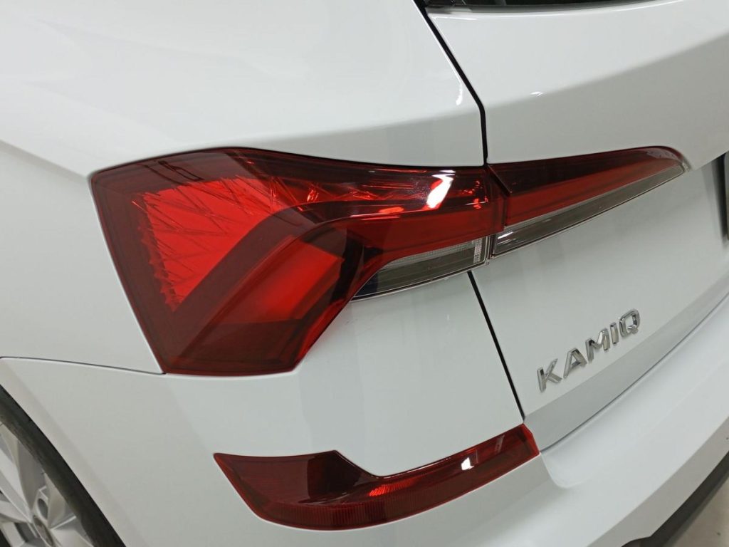 SKODA KAMIQ Gasolina 2025 segunda-mano Jaén